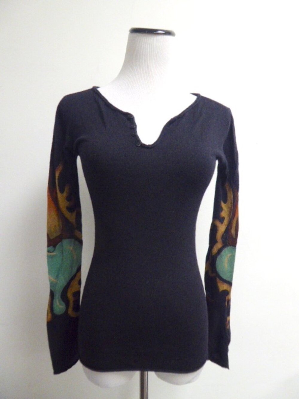 CO2  Black blue gold 100% cashmere graphic henley sweater S flame intarsia